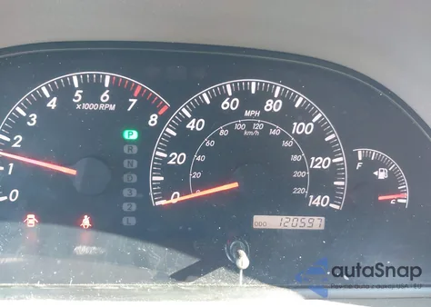 2005 Toyota Camry Le V6 z USA, uszkodzony, nr VIN 4T1BF32K55U599321